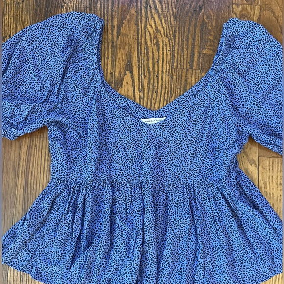 American Eagle Periwinkle Blouse - Picture 2 of 3